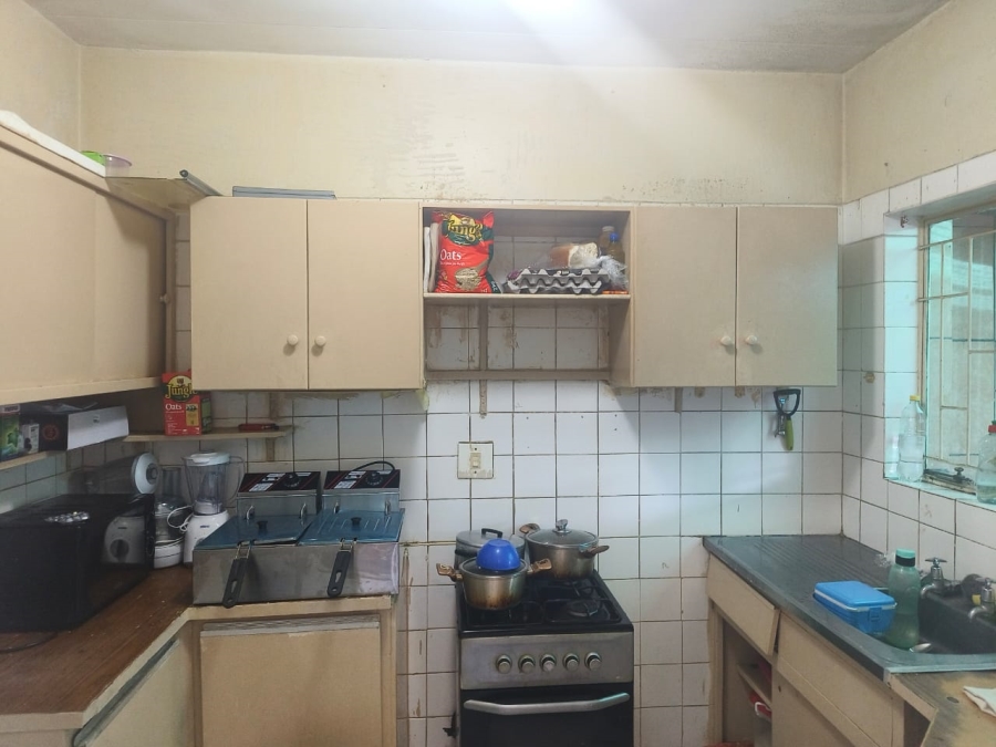 3 Bedroom Property for Sale in Queenswood Gauteng