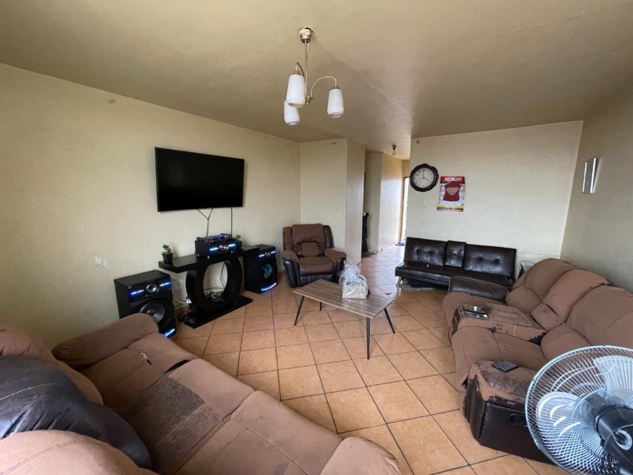 2 Bedroom Property for Sale in Pretoria West Gauteng