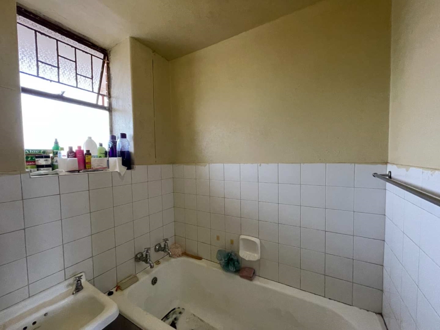 2 Bedroom Property for Sale in Pretoria West Gauteng