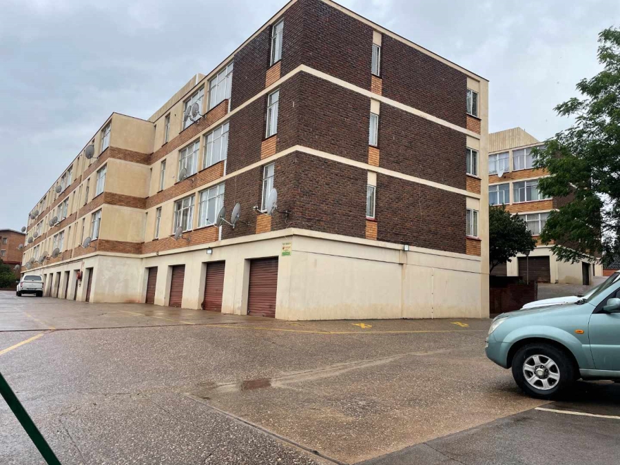 2 Bedroom Property for Sale in Pretoria West Gauteng