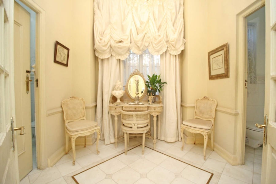 7 Bedroom Property for Sale in Muckleneuk Gauteng