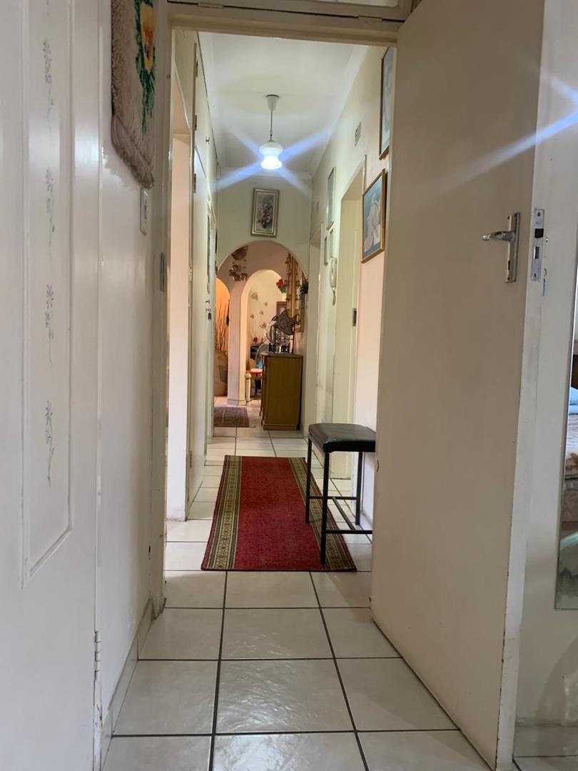 2 Bedroom Property for Sale in Birchleigh North Gauteng