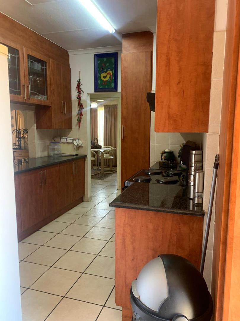 2 Bedroom Property for Sale in Birchleigh North Gauteng