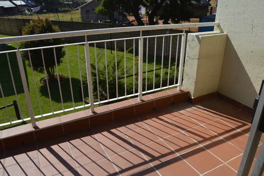 2 Bedroom Property for Sale in Norton Park Gauteng
