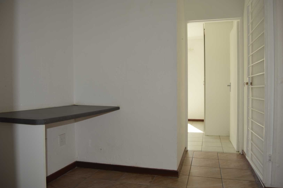 2 Bedroom Property for Sale in Norton Park Gauteng