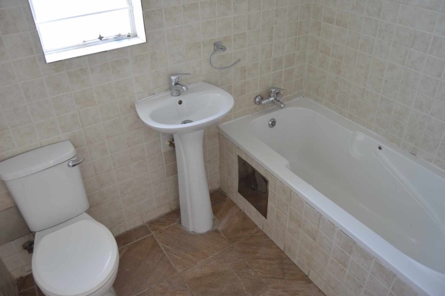 2 Bedroom Property for Sale in Norton Park Gauteng