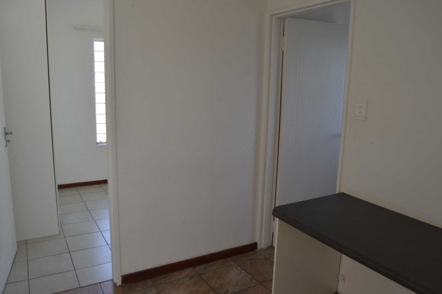 2 Bedroom Property for Sale in Norton Park Gauteng