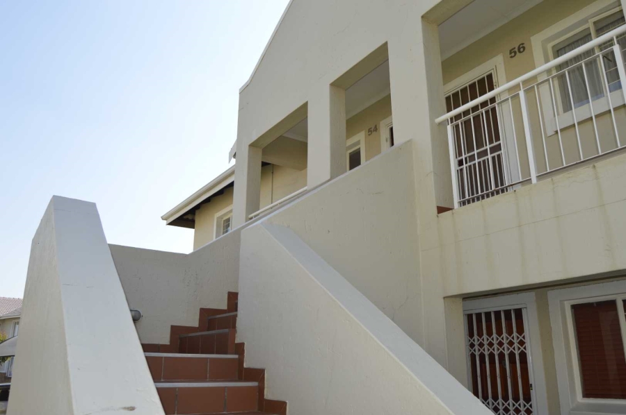 2 Bedroom Property for Sale in Norton Park Gauteng