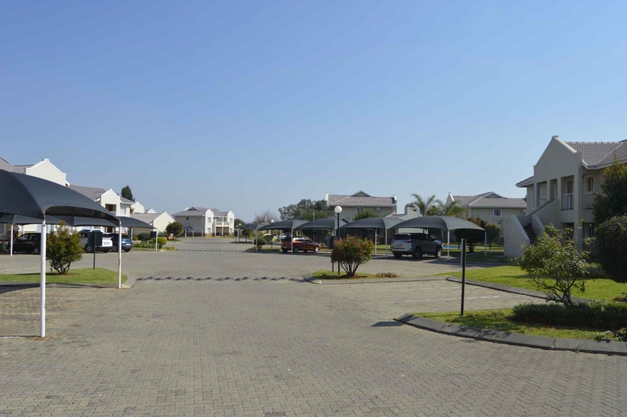 2 Bedroom Property for Sale in Norton Park Gauteng