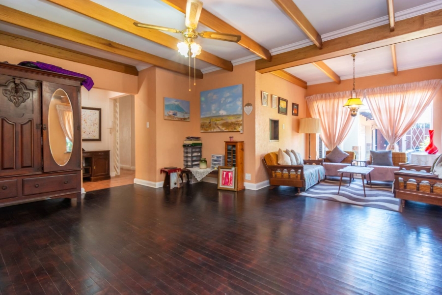 4 Bedroom Property for Sale in Rant En Dal Gauteng