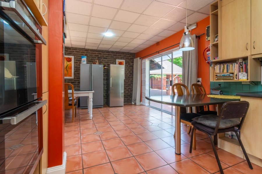 4 Bedroom Property for Sale in Rant En Dal Gauteng