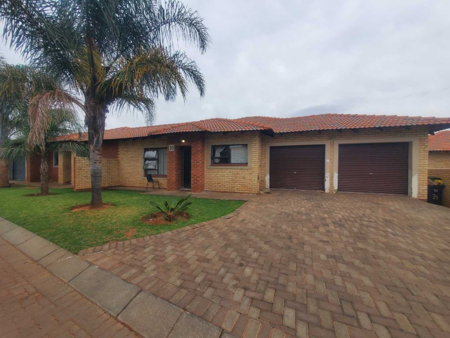 3 Bedroom Property for Sale in Groblerpark Gauteng