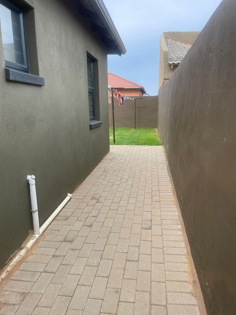 3 Bedroom Property for Sale in Protea Glen Gauteng