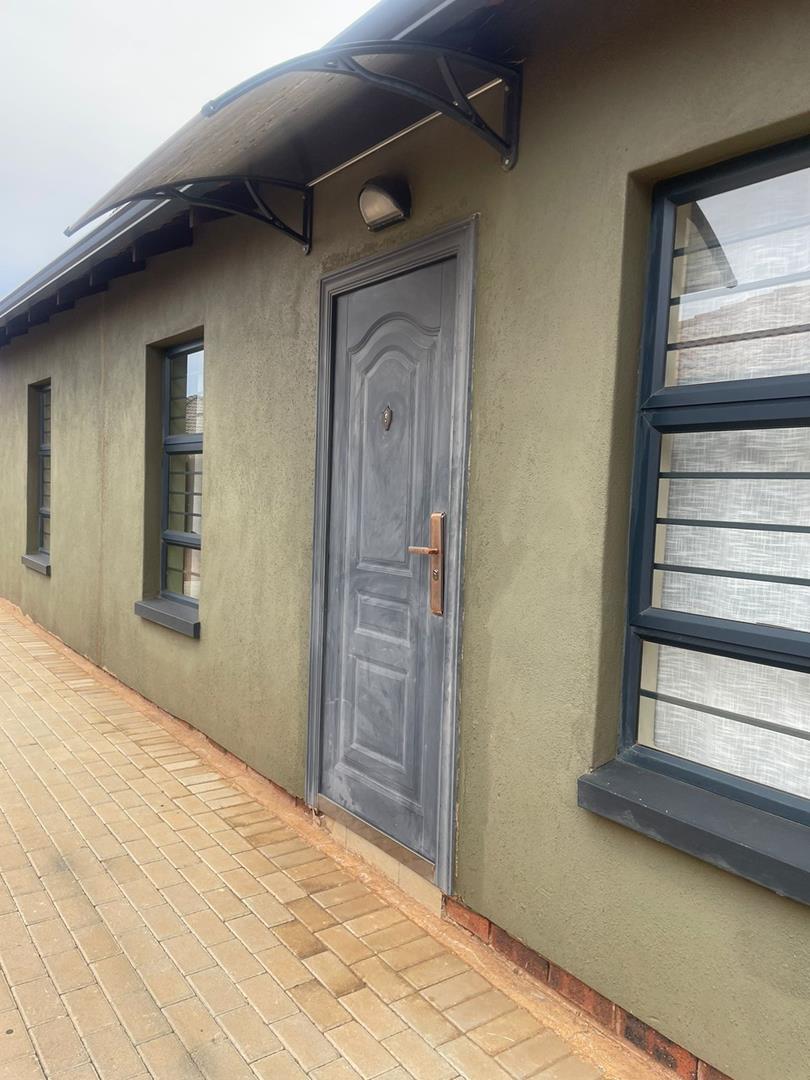 3 Bedroom Property for Sale in Protea Glen Gauteng