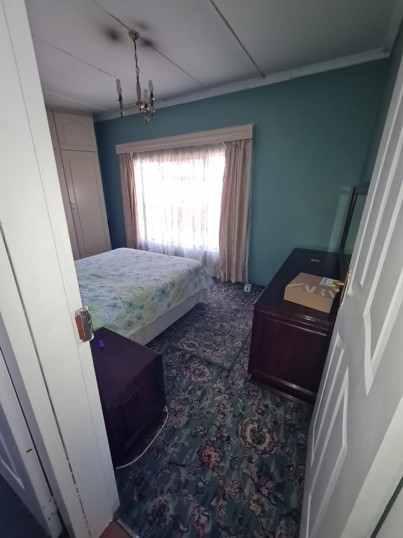 0 Bedroom Property for Sale in Orlando West Gauteng