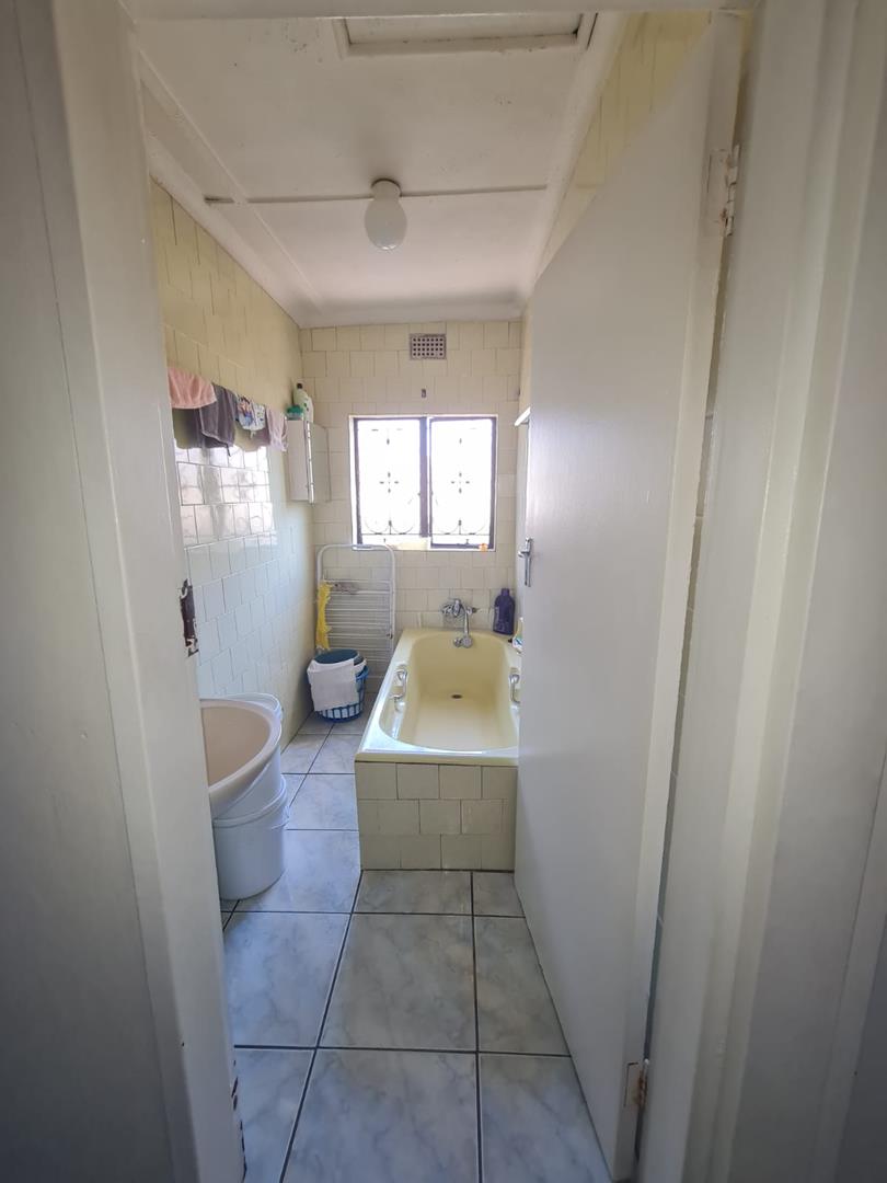 0 Bedroom Property for Sale in Orlando West Gauteng
