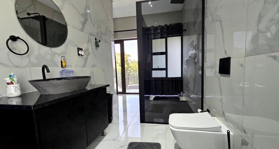 8 Bedroom Property for Sale in Alberante Gauteng