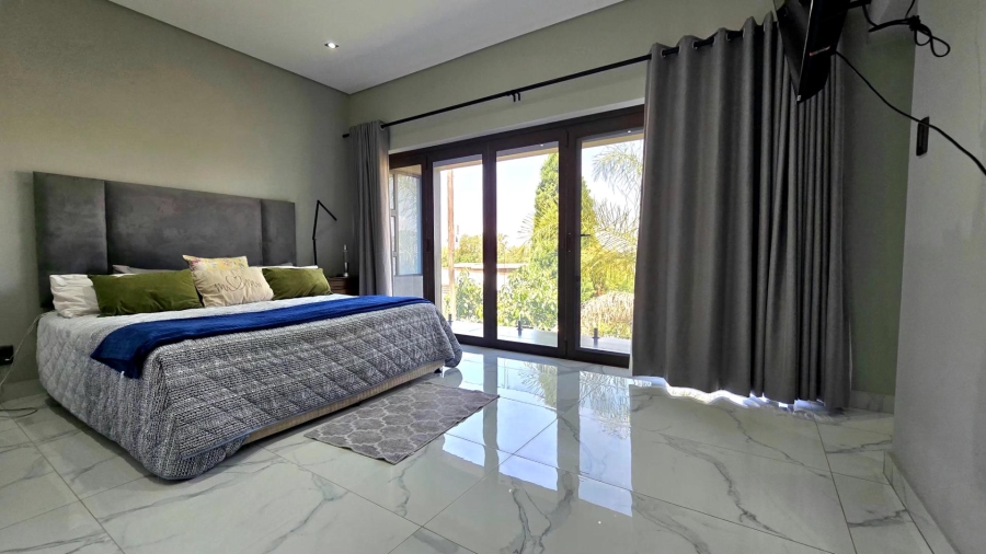 8 Bedroom Property for Sale in Alberante Gauteng