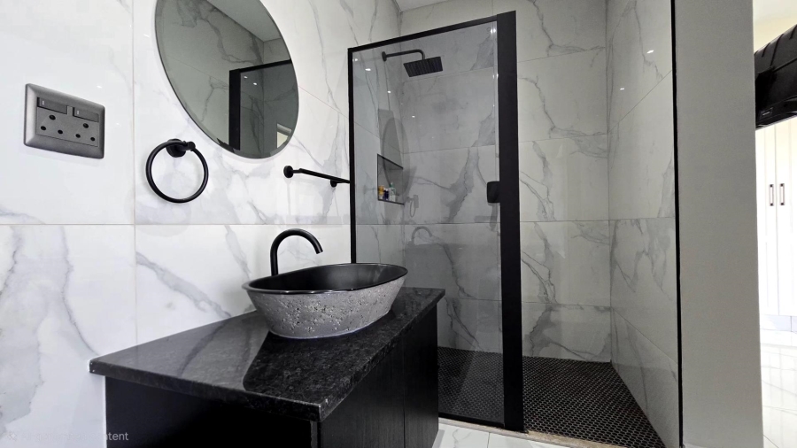 8 Bedroom Property for Sale in Alberante Gauteng