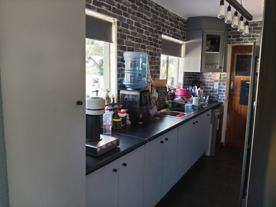 3 Bedroom Property for Sale in Albertsdal Gauteng