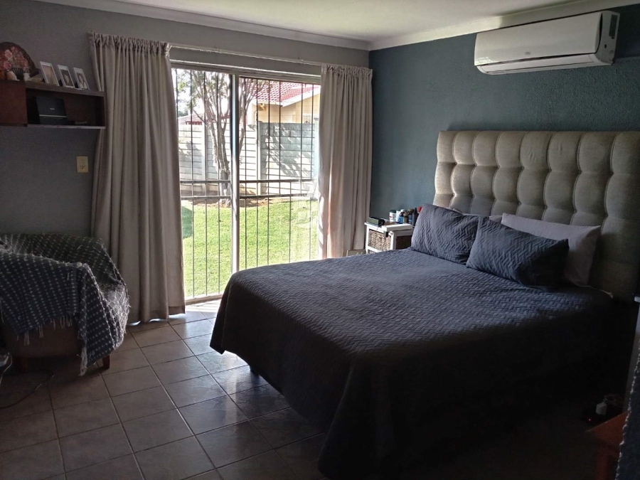 3 Bedroom Property for Sale in Albertsdal Gauteng