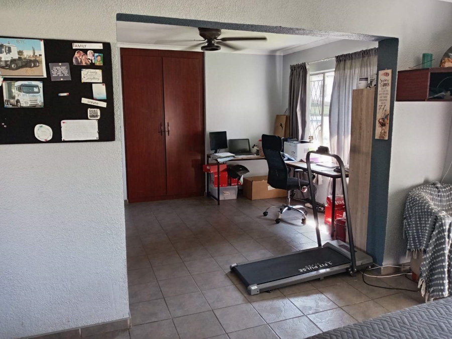 3 Bedroom Property for Sale in Albertsdal Gauteng