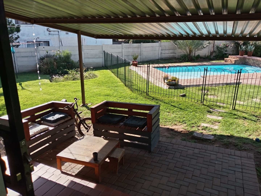 3 Bedroom Property for Sale in Albertsdal Gauteng