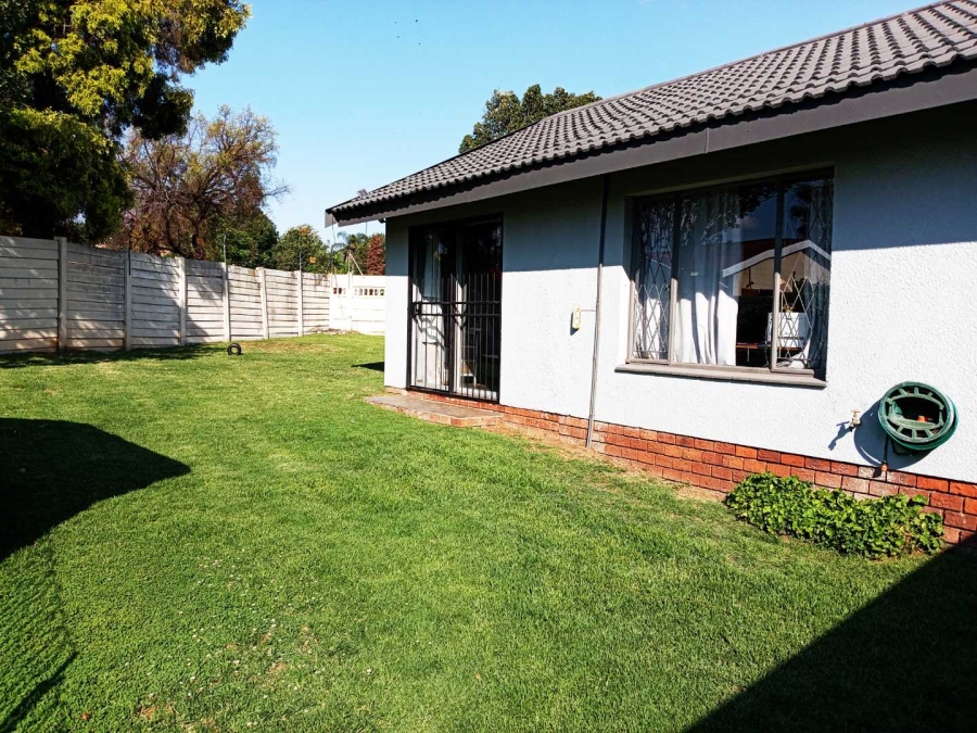 3 Bedroom Property for Sale in Albertsdal Gauteng