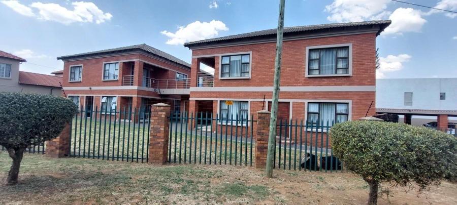 3 Bedroom Property for Sale in Elandspark Gauteng