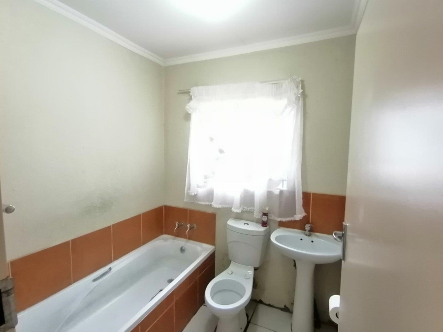 2 Bedroom Property for Sale in Soshanguve East Gauteng