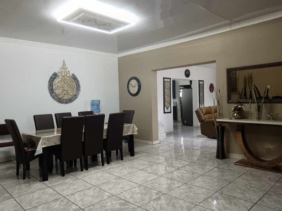 4 Bedroom Property for Sale in Erasmia Gauteng