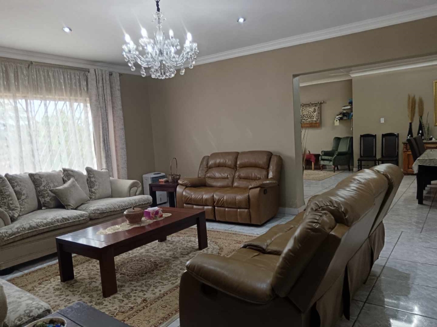 4 Bedroom Property for Sale in Erasmia Gauteng