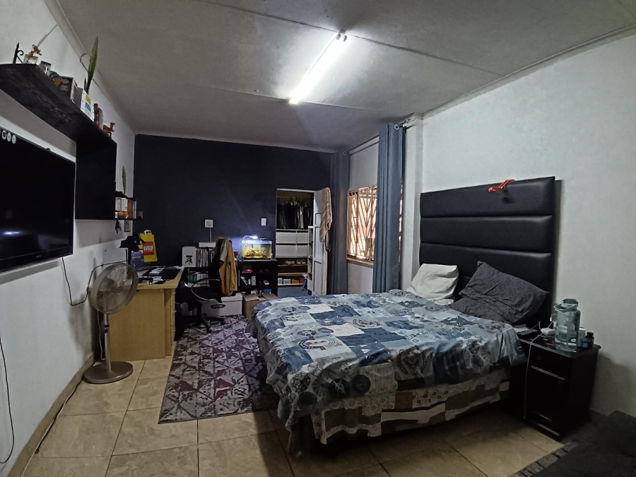 4 Bedroom Property for Sale in Erasmia Gauteng