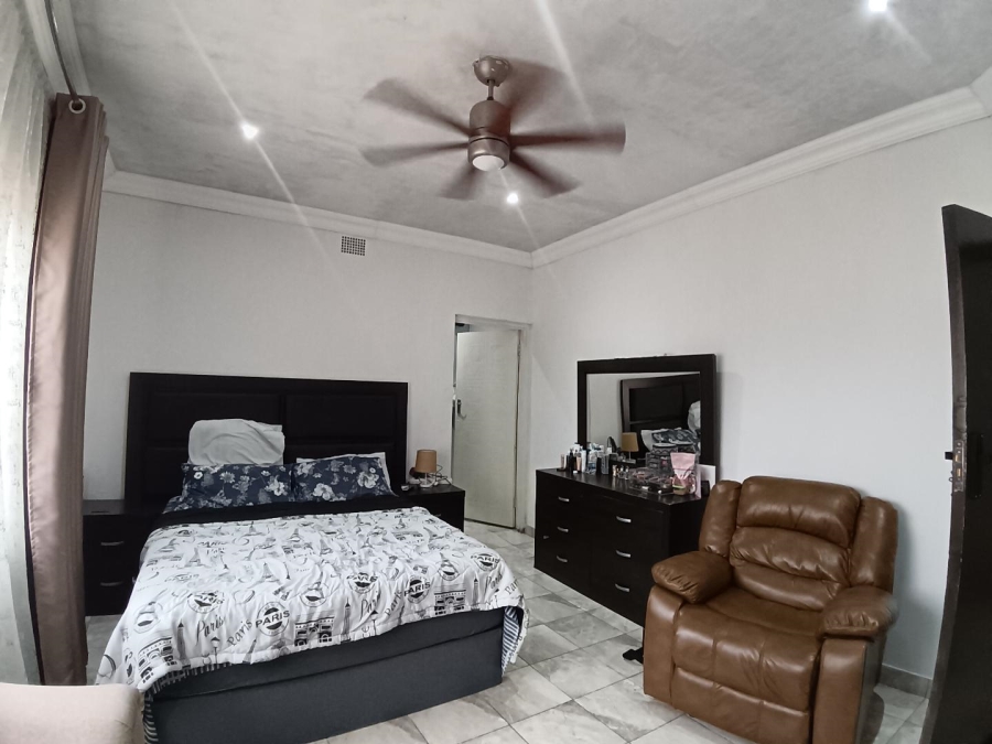 4 Bedroom Property for Sale in Erasmia Gauteng