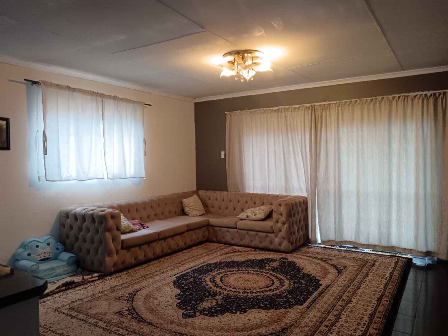 4 Bedroom Property for Sale in Erasmia Gauteng