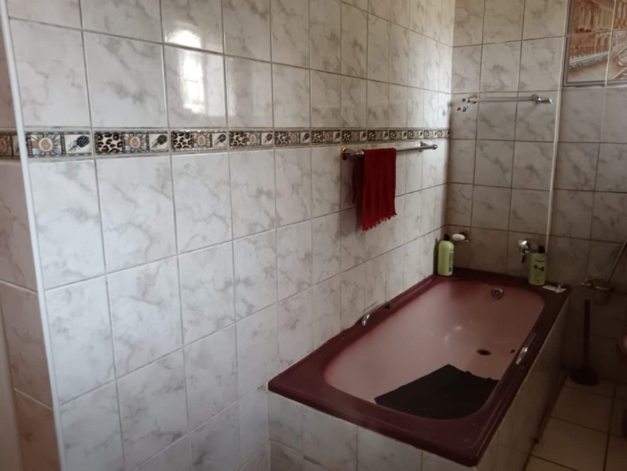 3 Bedroom Property for Sale in The Orchards Gauteng