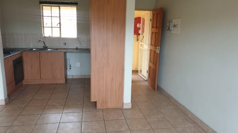 1 Bedroom Property for Sale in Kosmosdal Gauteng