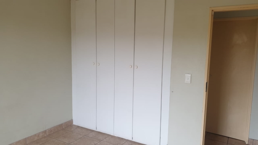 1 Bedroom Property for Sale in Kosmosdal Gauteng