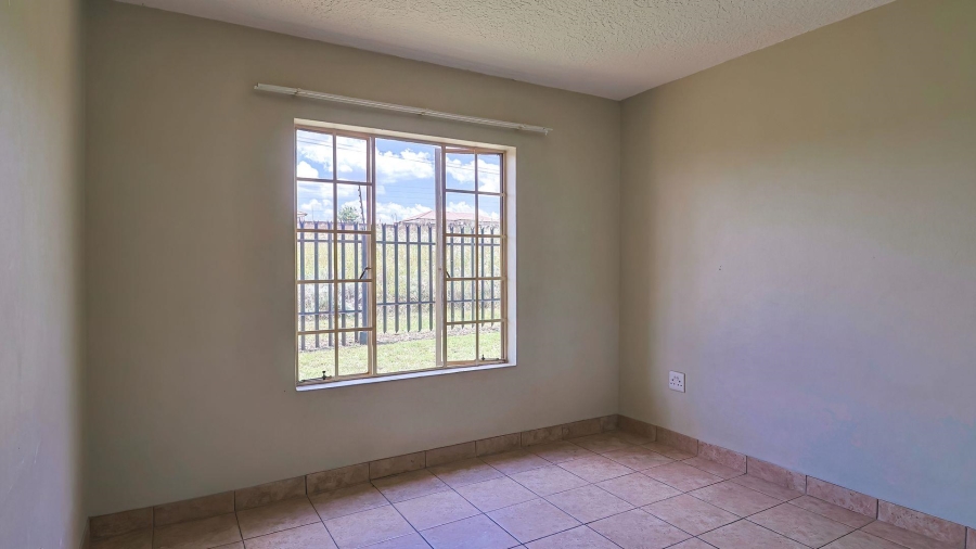 1 Bedroom Property for Sale in Kosmosdal Gauteng