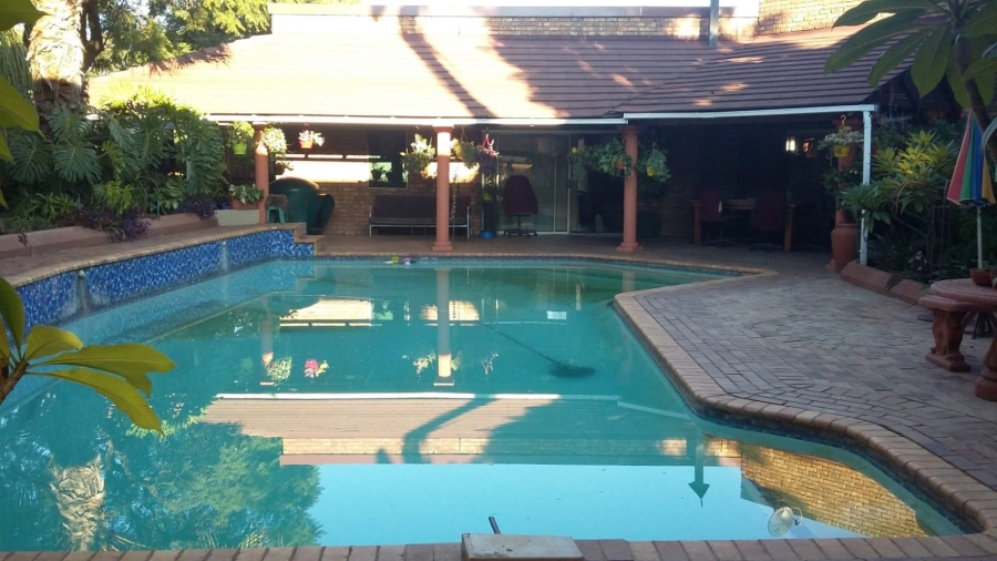 3 Bedroom Property for Sale in Villieria Gauteng