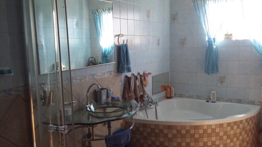 3 Bedroom Property for Sale in Villieria Gauteng