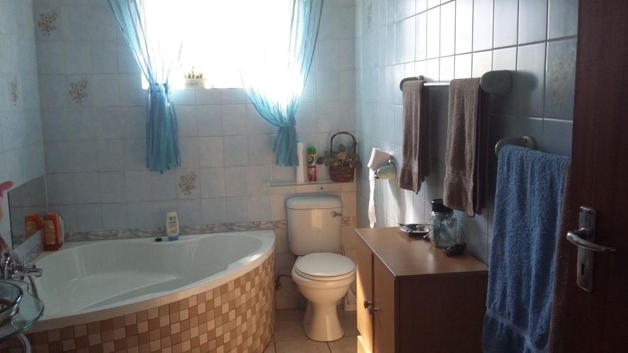 3 Bedroom Property for Sale in Villieria Gauteng