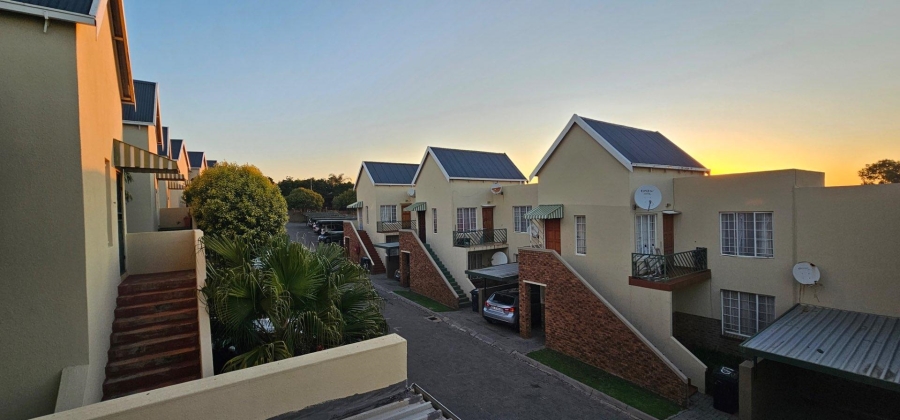 1 Bedroom Property for Sale in Radiokop Gauteng