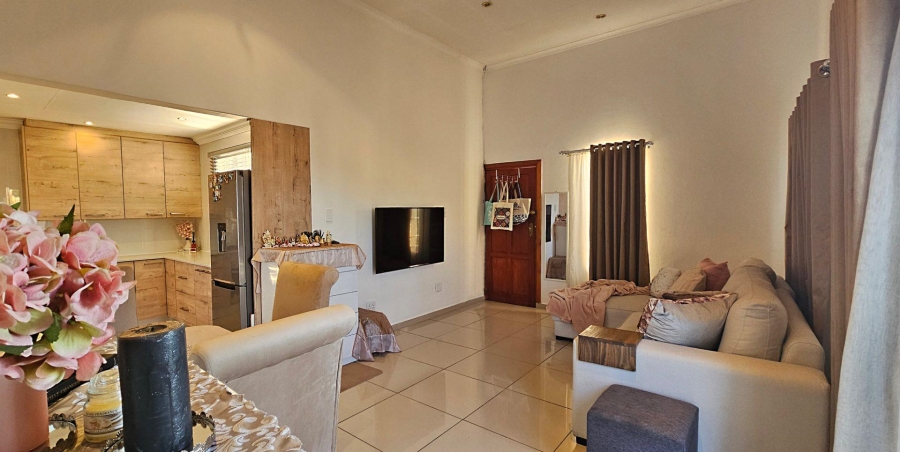 1 Bedroom Property for Sale in Radiokop Gauteng