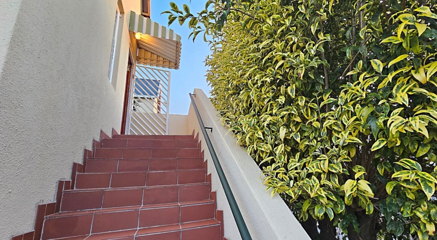 1 Bedroom Property for Sale in Radiokop Gauteng