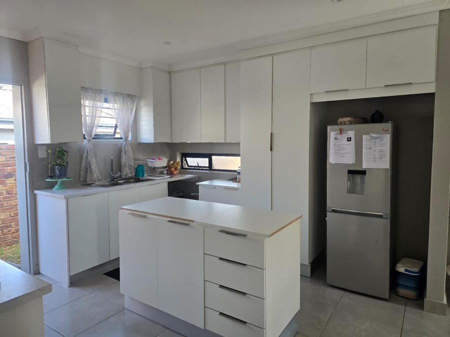 3 Bedroom Property for Sale in Nietgedacht Gauteng