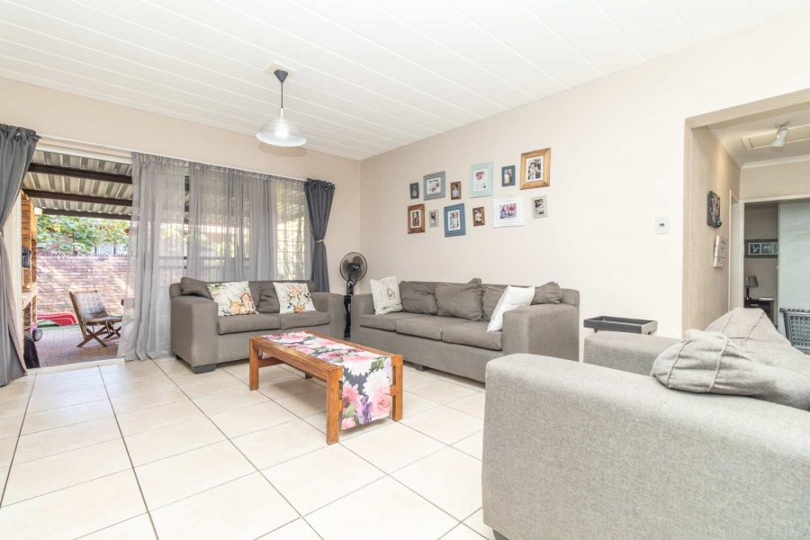 3 Bedroom Property for Sale in Weltevreden Park Gauteng