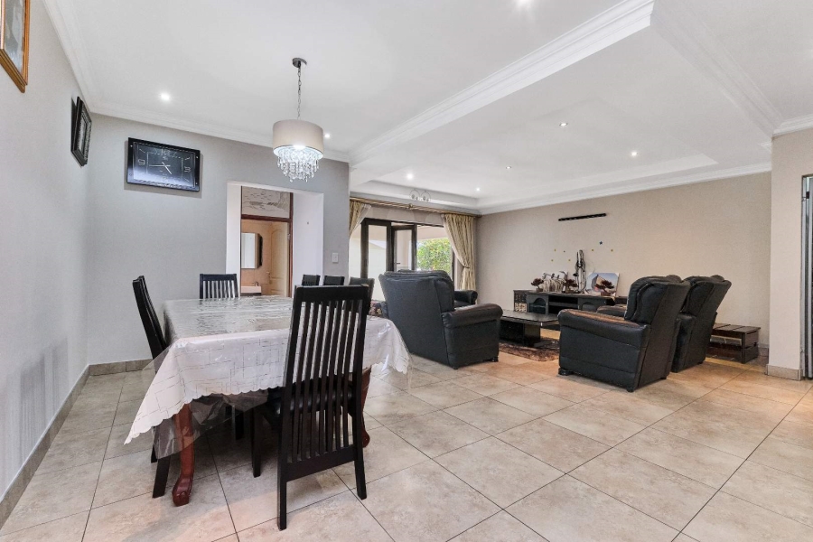 3 Bedroom Property for Sale in Radiokop Gauteng