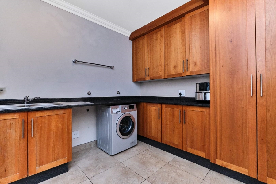 3 Bedroom Property for Sale in Radiokop Gauteng