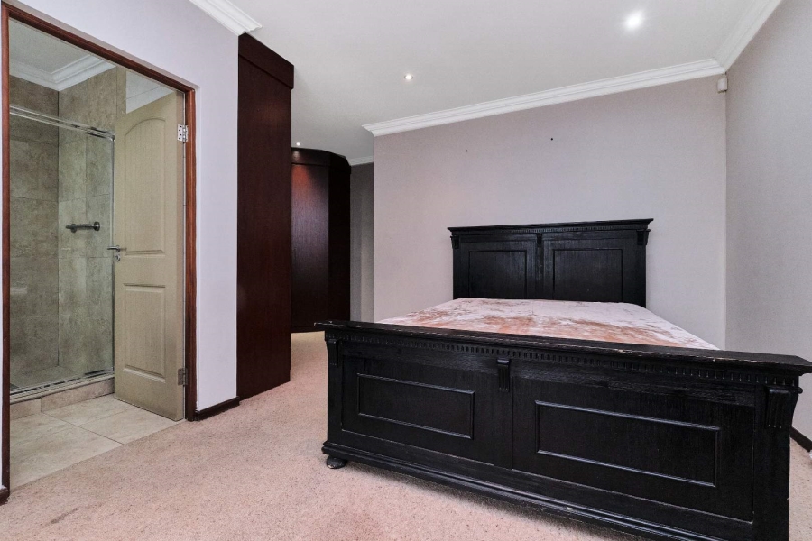 3 Bedroom Property for Sale in Radiokop Gauteng